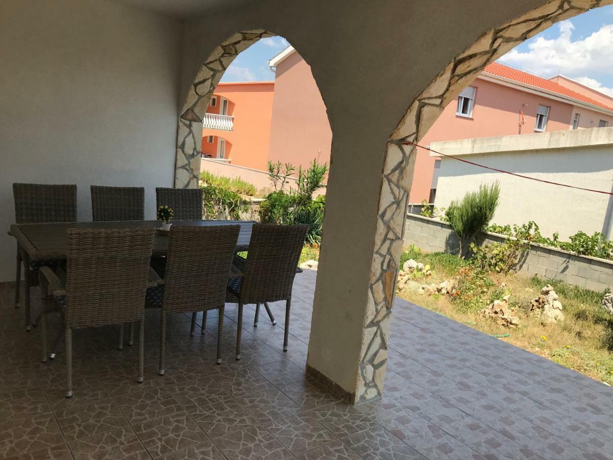 Apartmani Darija Vir Exterior foto