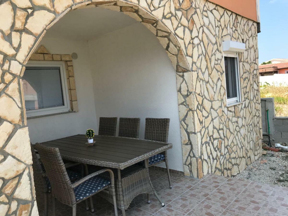 Apartmani Darija Vir Exterior foto